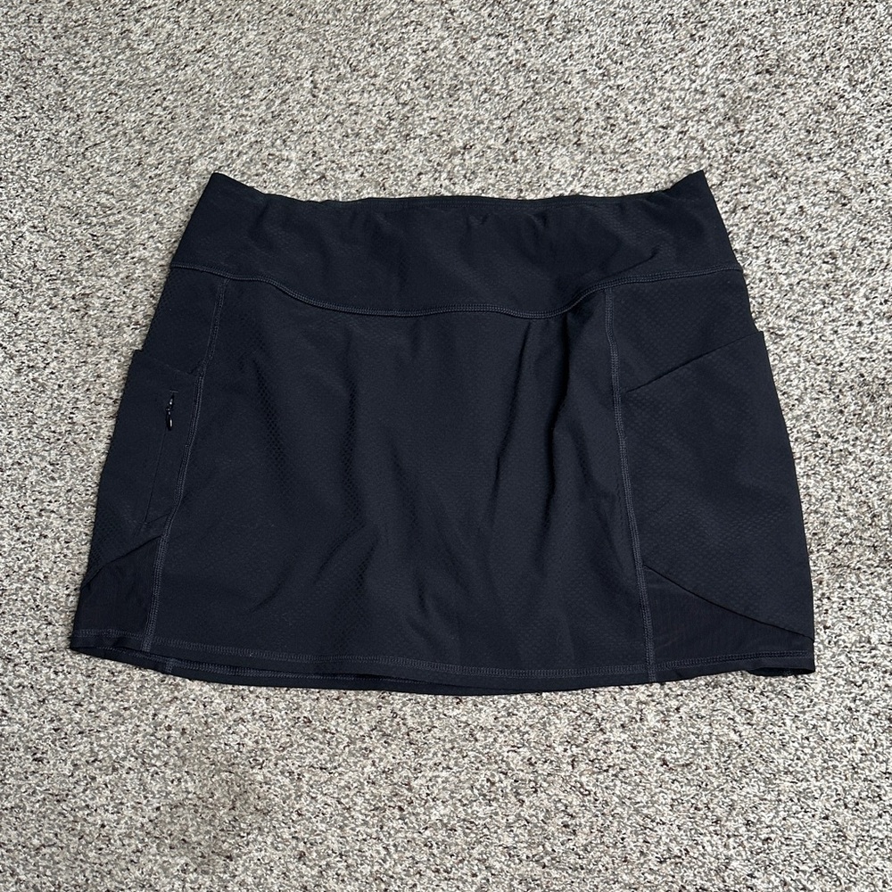 Athleta Black Skirt skort size medium work out active wear